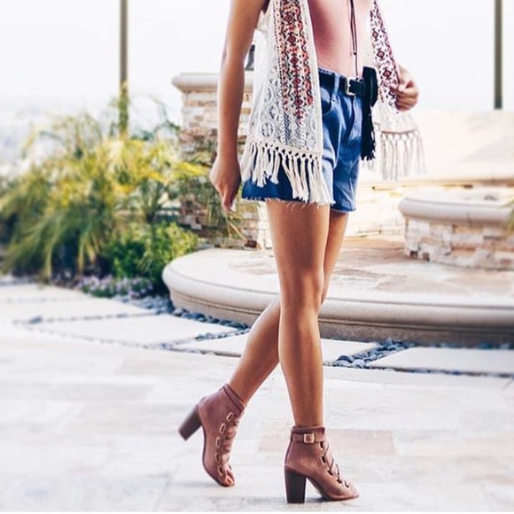 The Loop Mauve Lace Up Peep Toe Block Heel Bootie - Picture 5 of 7